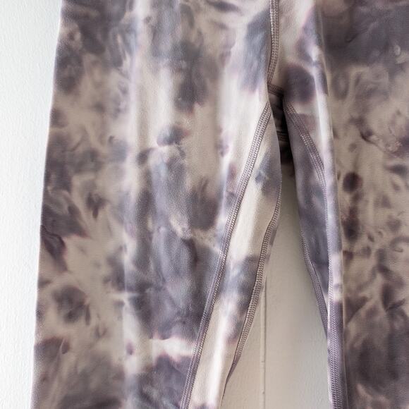 Lululemon Align Pant 25" *Diamond Dye Purple/Pink W5CQTS Cropped Pants, size 2 - Picture 3 of 8